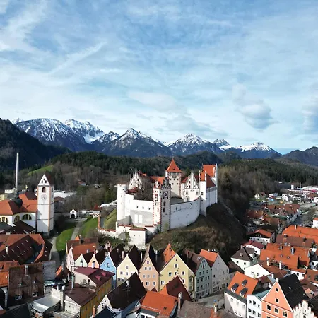 Altstadt Mit Tiefgarage Und Bergblick 福森